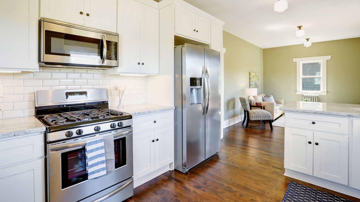Gas oven in open-concept kitchen